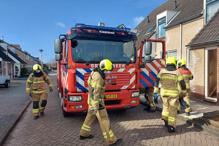 Dakpannen waaien van dak woning af