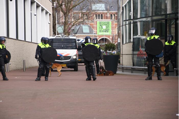 Honderden mensen demonstreren tegen coronamaatregelen