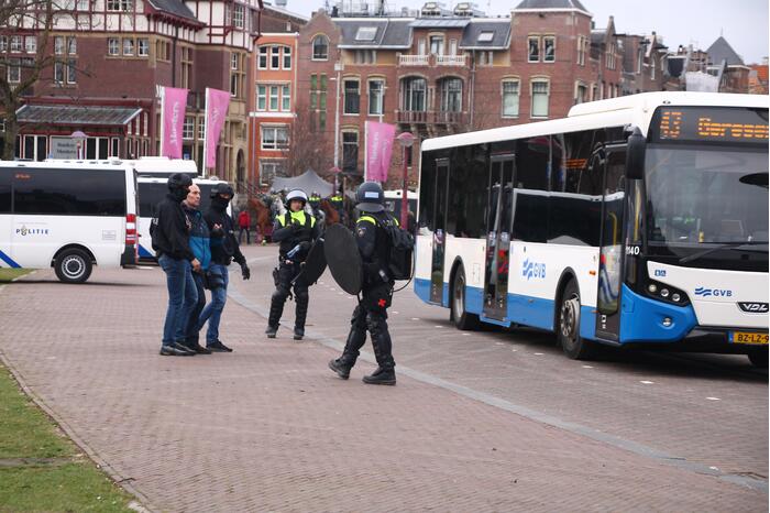 Honderden mensen demonstreren tegen coronamaatregelen