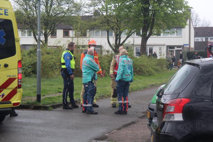 Persoon wordt beroerd bij ontsmetting van flatwoning overleden man