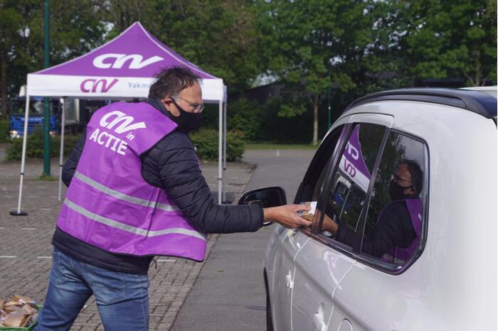 Medewerkers van metalektrobedrijven zijn opnieuw aan het staken