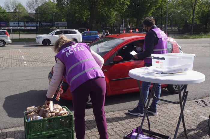 Medewerkers van metalektrobedrijven zijn opnieuw aan het staken