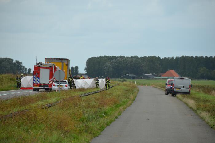 Dode bij aanrijding met vrachtwagen