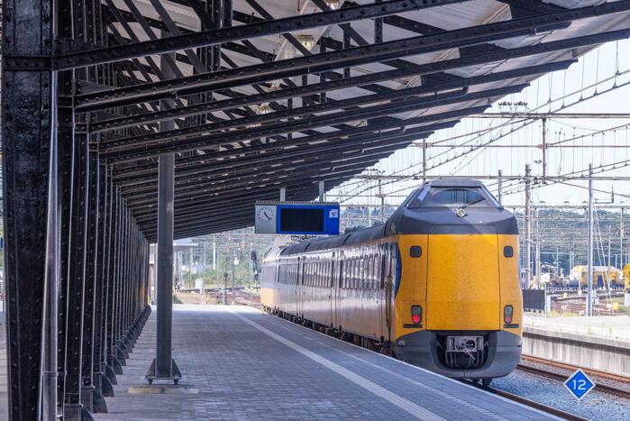 Vertraging door defecte Intercity-trein op station