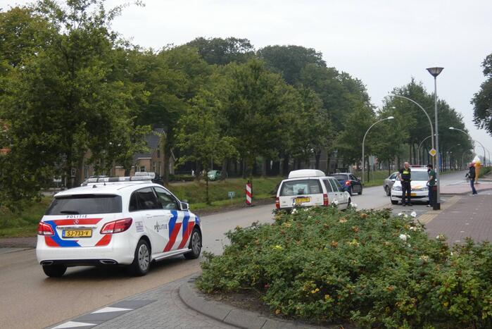 Schade aan personenauto's door frontale botsing