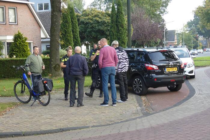 Personenauto in botsing met fietser