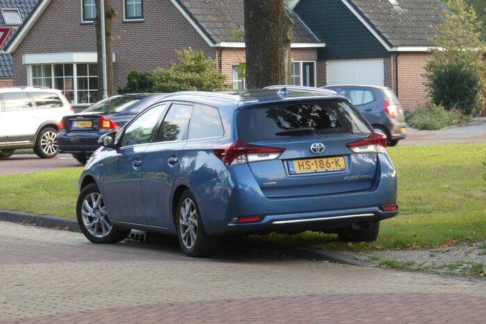 Personenauto in botsing met fietser