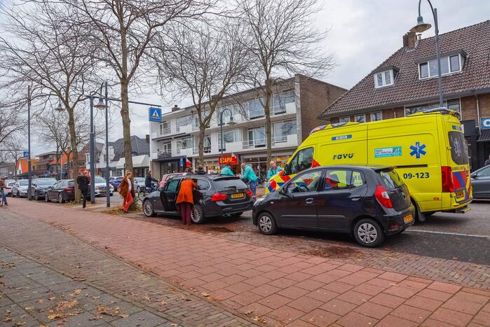 Voetganger aangereden op zebrapad