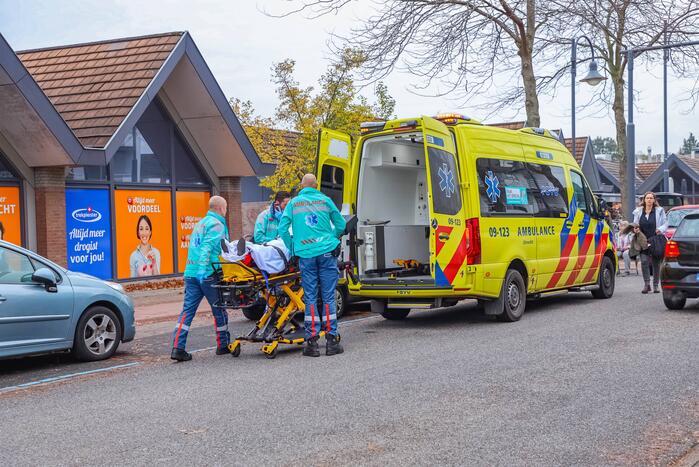 Voetganger aangereden op zebrapad