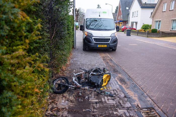 Tweede deelscooter in een week tijd in brand