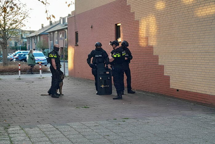 Grote inzet voor persoon met verward gedrag in woning