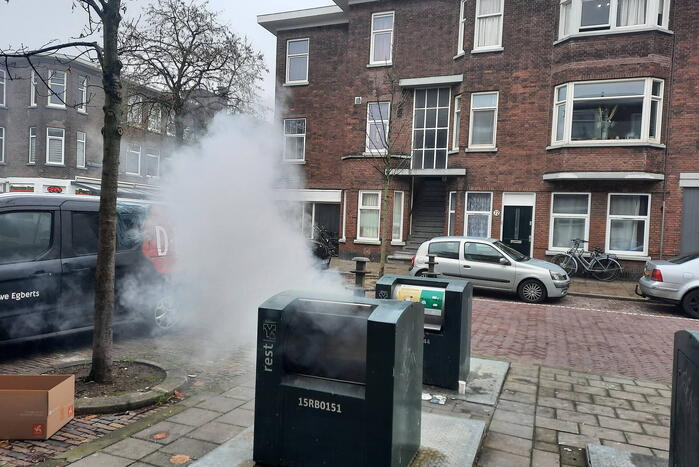 Flinke rookontwikkeling bij containerbrand