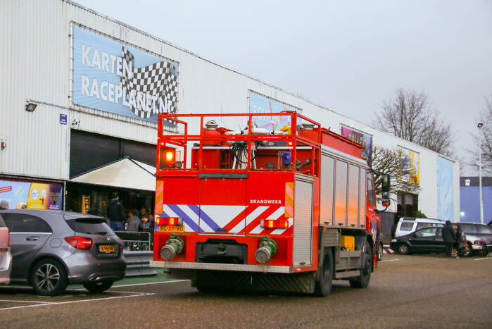 Bleekemolens raceplanet ontruimd vanwege brandlucht