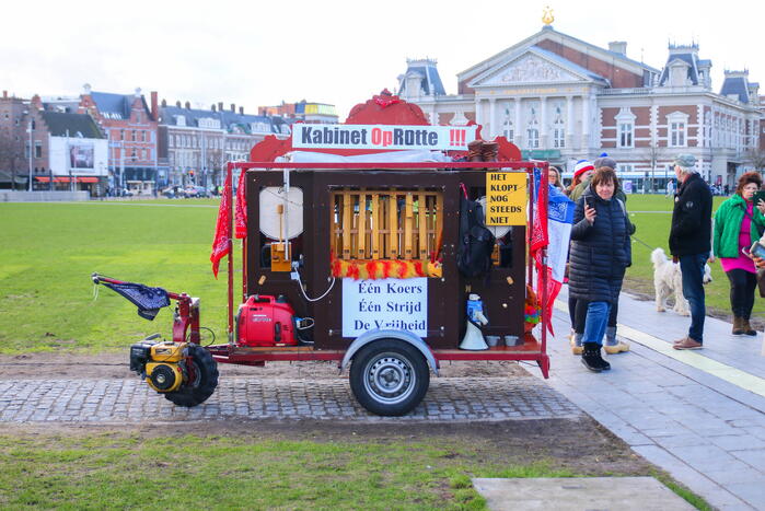 Demonstratie op Museumplein tegen regeringsbeleid