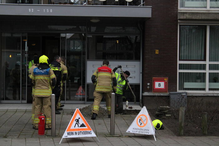 Brandweer doet onderzoek naar gaslucht