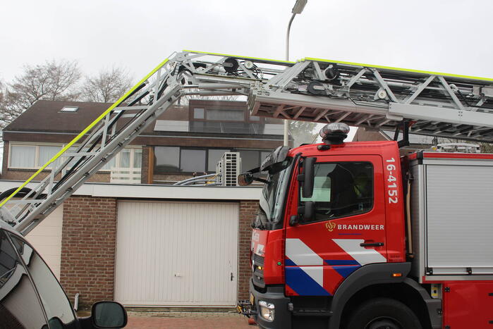 Veel rookontwikkeling bij hevige woningbrand