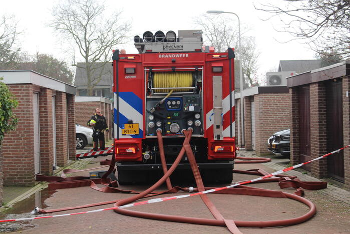 Veel rookontwikkeling bij hevige woningbrand