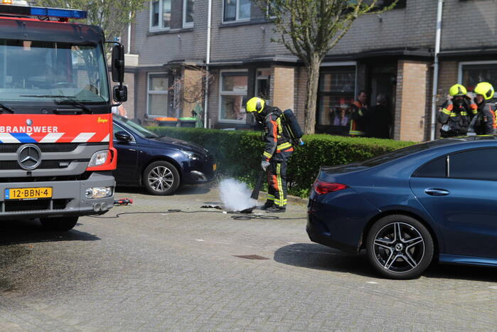 Verbrande hamburgers zetten woning vol rook