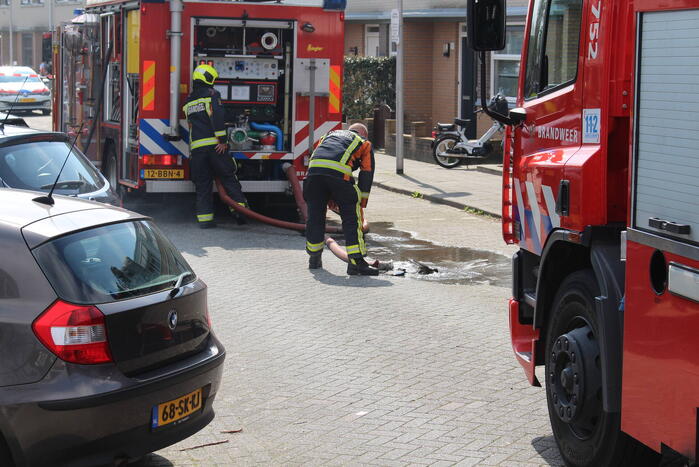 Verbrande hamburgers zetten woning vol rook