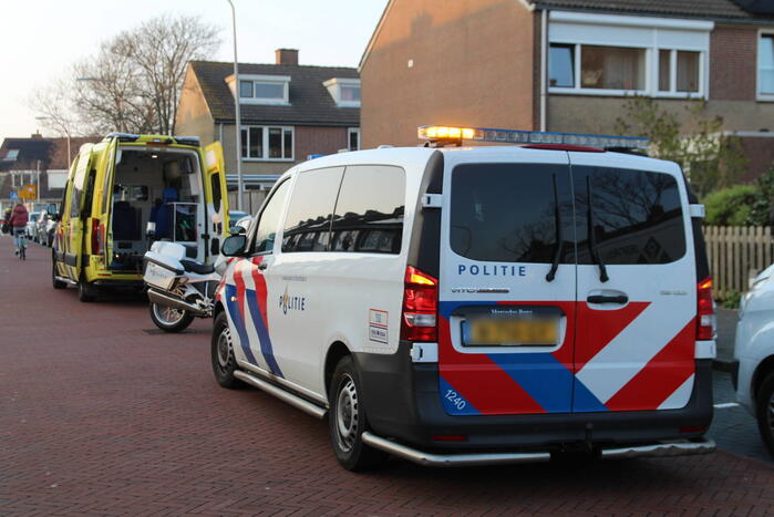 Traumateam assisteert bij incident in woning