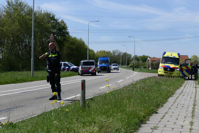 Bestuurster personenwagen gewond bij botsing met bestelbus