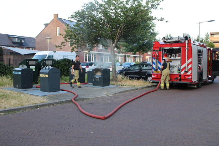 Brand in ondergrondse vuilcontainer