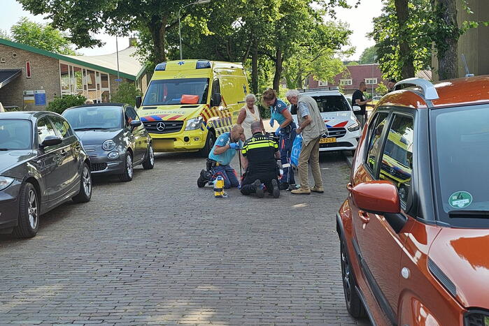 Vrouw gewond bij aanrijding met bestelbus