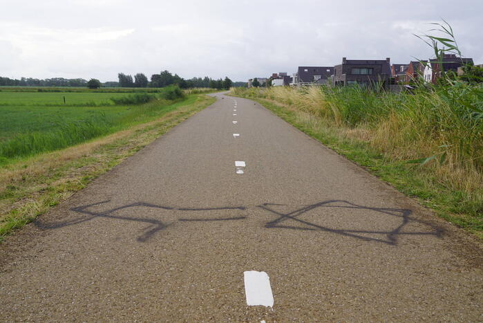 Fietspad voorzien van aanstootgevende tekeningen