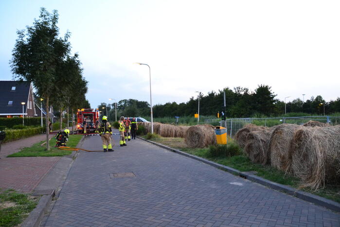 Langdurige klus bij brand in hooibalen