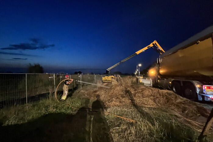 Langdurige klus bij brand in hooibalen