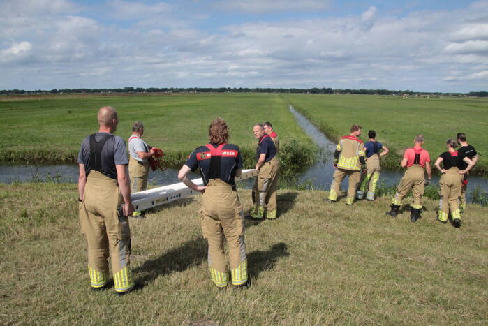 Brandweer ingezet voor koe in een sloot