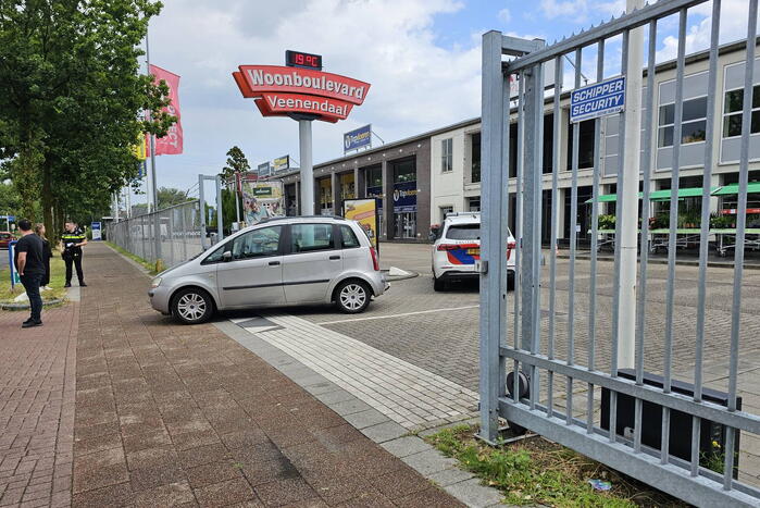 Scooterrijder gewond bij aanrijding bij uitrit