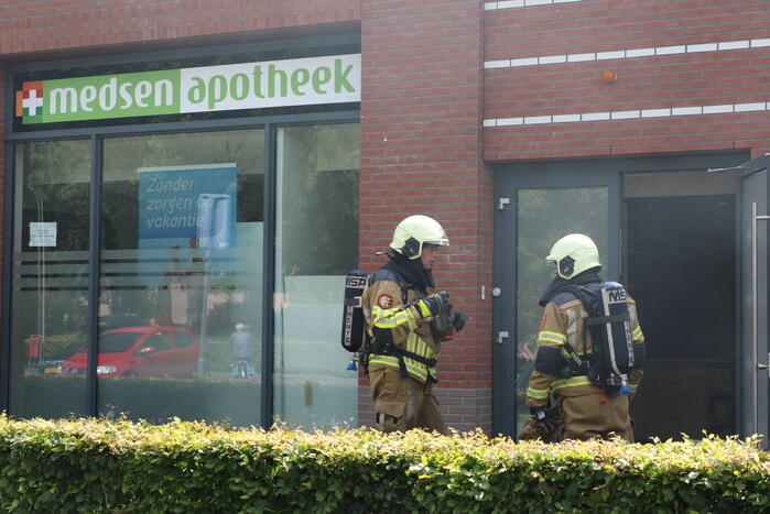 Winkelcentrum Deppenbroek ontruimd vanwege brand