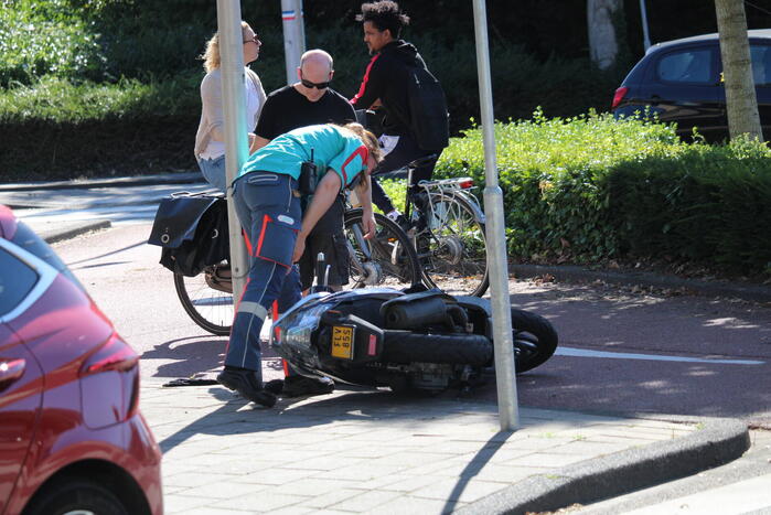 Scooterrijder gewond bij botsing