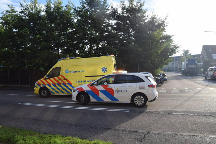 Persoon gewond bij botsing met auto