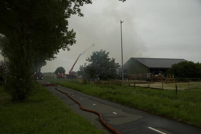 Boerderijwinkel verwoest door brand