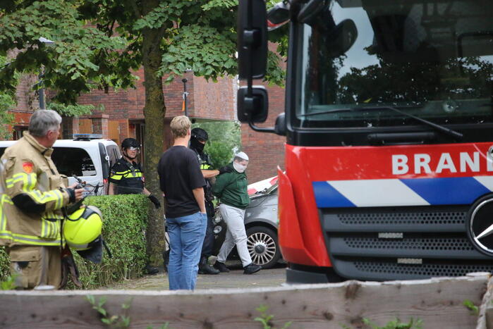 Politie overmeesterd verward persoon