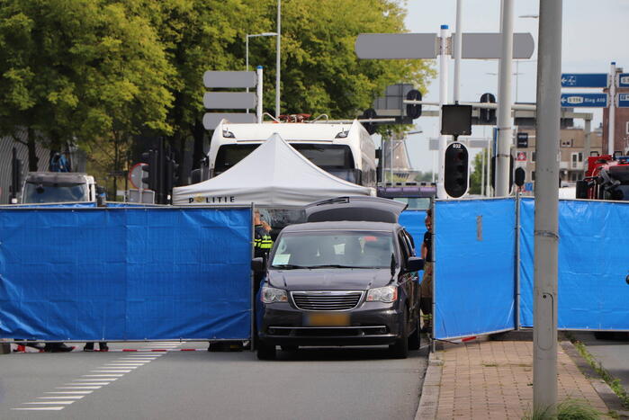 Fietser overleden bij aanrijding met bus