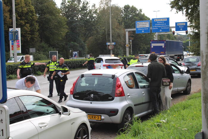 Vijf personenauto's betrokken bij aanrijding