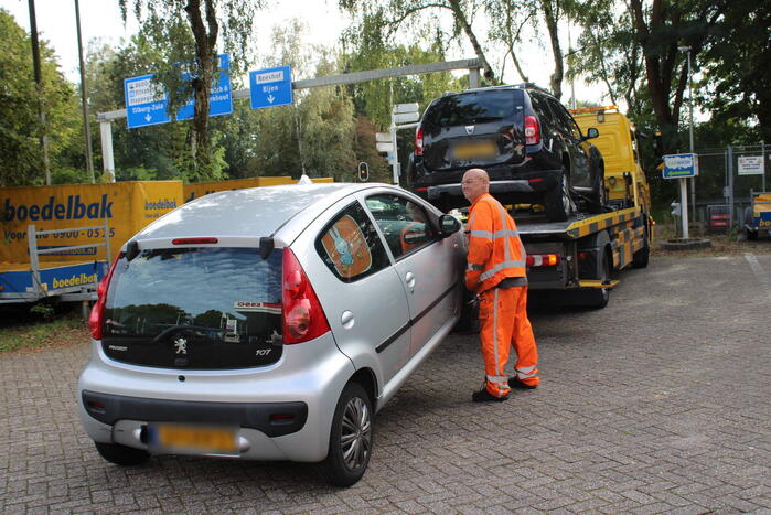 Vijf personenauto's betrokken bij aanrijding