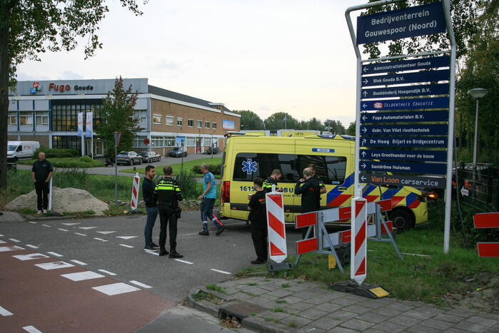 Minderjarige scooterrijder gewond bij aanrijding bij oversteekplaats