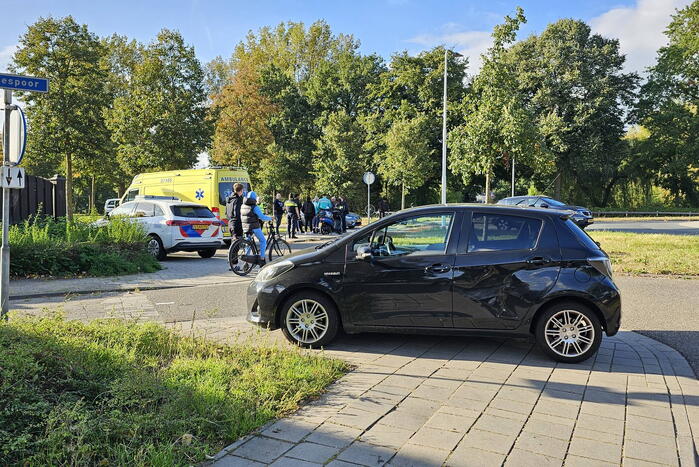 Persoon in scootmobiel in botsing met automobilist