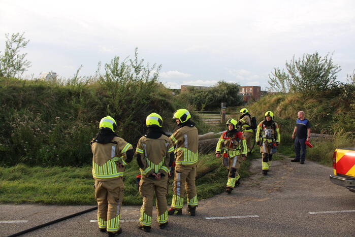 Bermbrand snel onder controle