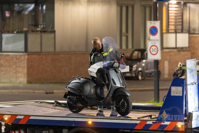 Groot onderzoek naar aantreffen explosieven bij auto en scooter