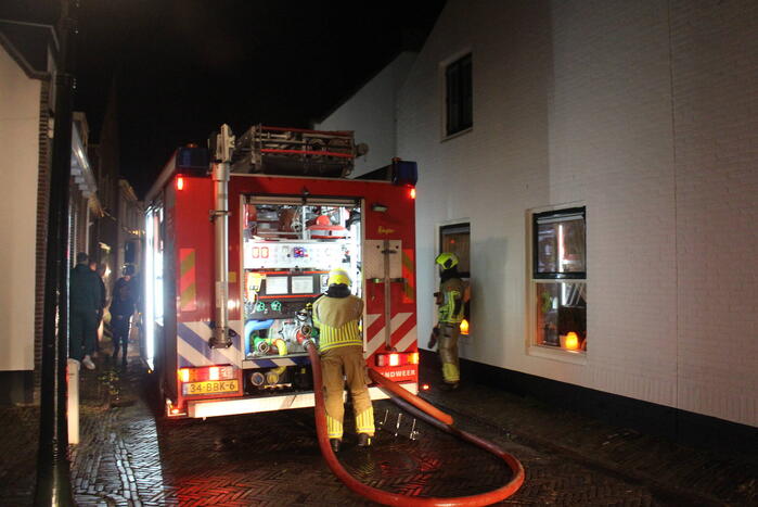 Hevige rookontwikkeling bij brand in woning