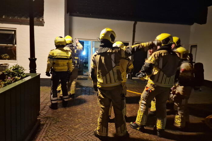 Hevige rookontwikkeling bij brand in woning