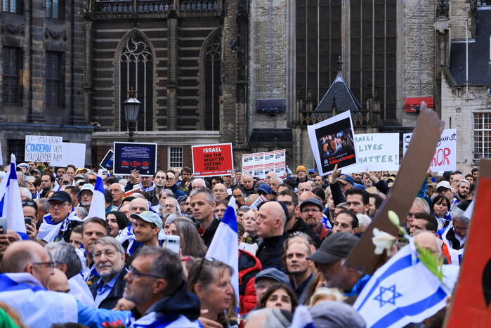 Manifestatie voor Israël druk bezocht