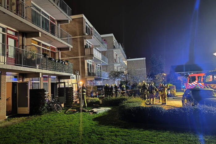 Flat ontruimd door felle brand