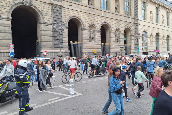 Museum Louvre ontruimt wegens veiligheidsoverwegingen