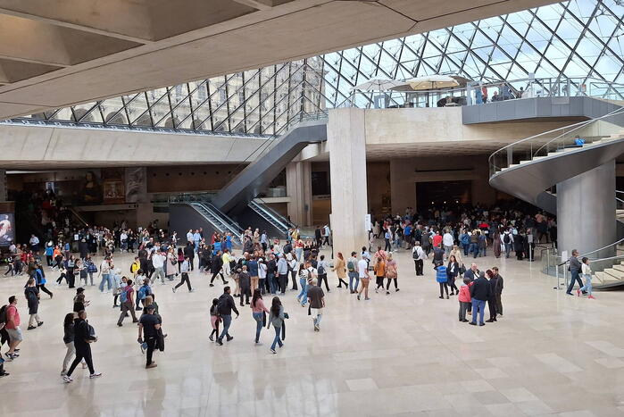 Museum Louvre ontruimt wegens veiligheidsoverwegingen